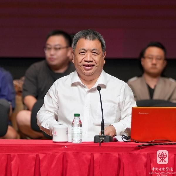 教职4(600).jpg